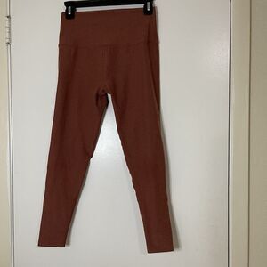 Beyond Yoga Sienna red high waist workout leggings medium